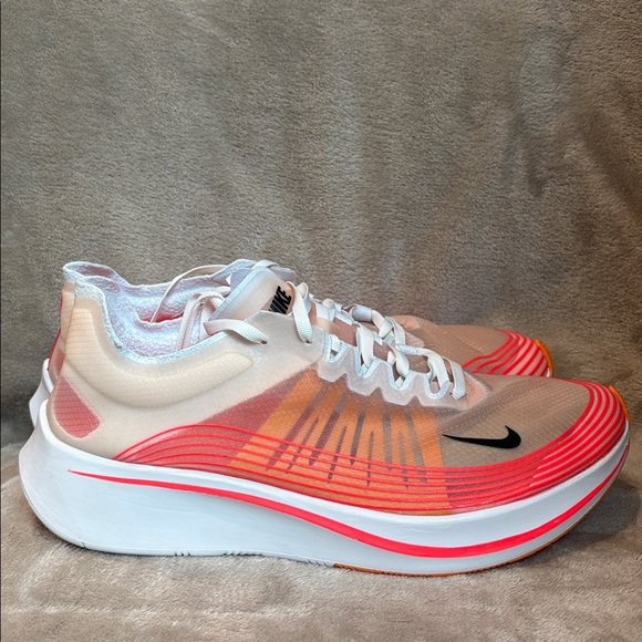 Mens Nike Running INNOV CNCPT - ZM FLY DSGN V7.2 - size 10.5